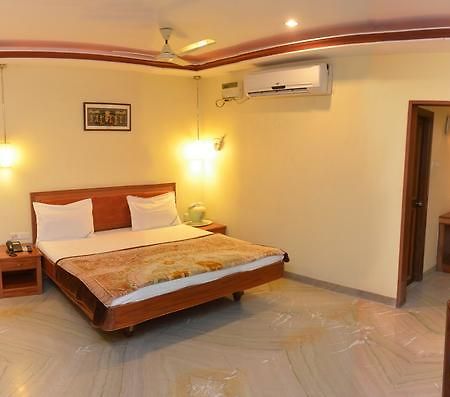 Hotel Raya'S Annexe-1 Kumbakonam Luaran gambar