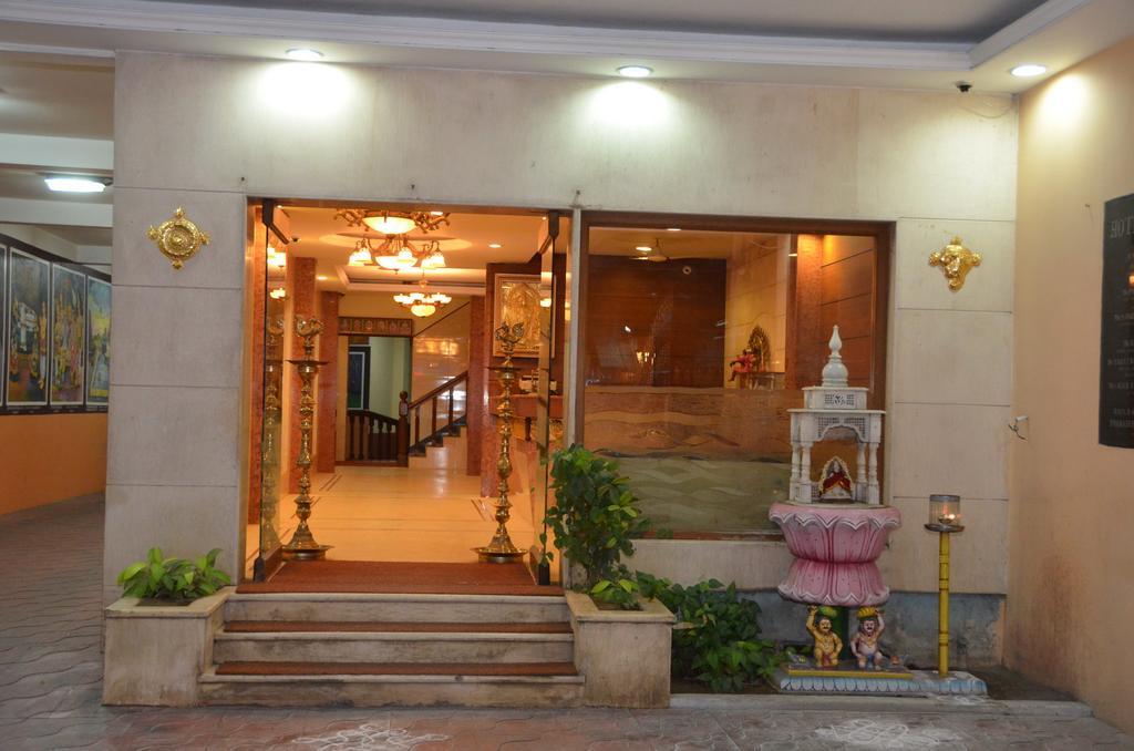 Hotel Raya'S Annexe-1 Kumbakonam Luaran gambar